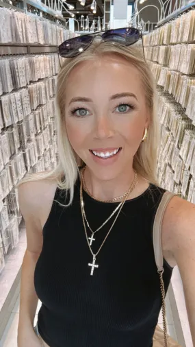 “AS SEEN ON ASHLEE NICHOLS”!! Gold Cross & Chain Layered Necklace