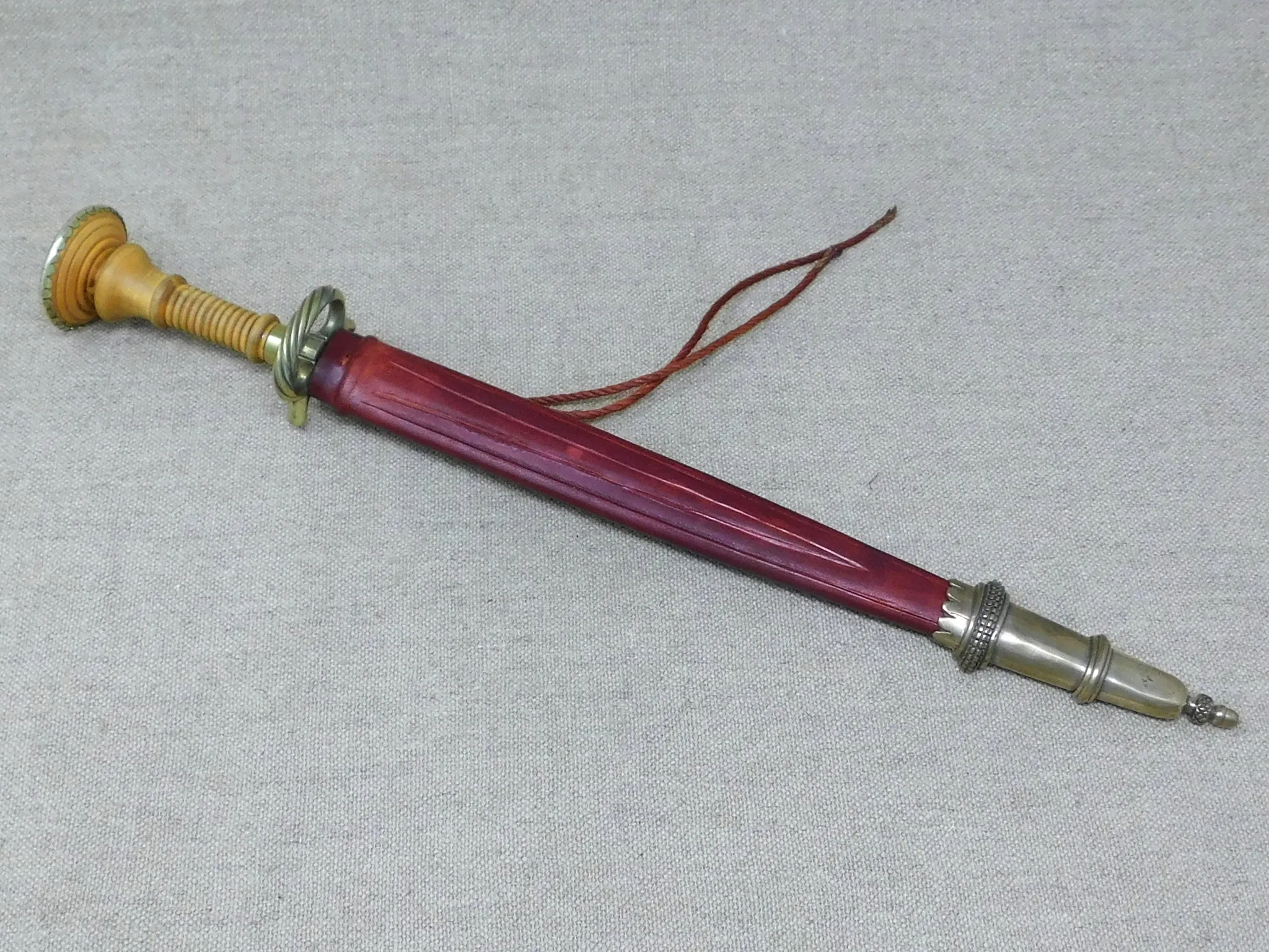 Half ring 'twist' Landsknecht dagger