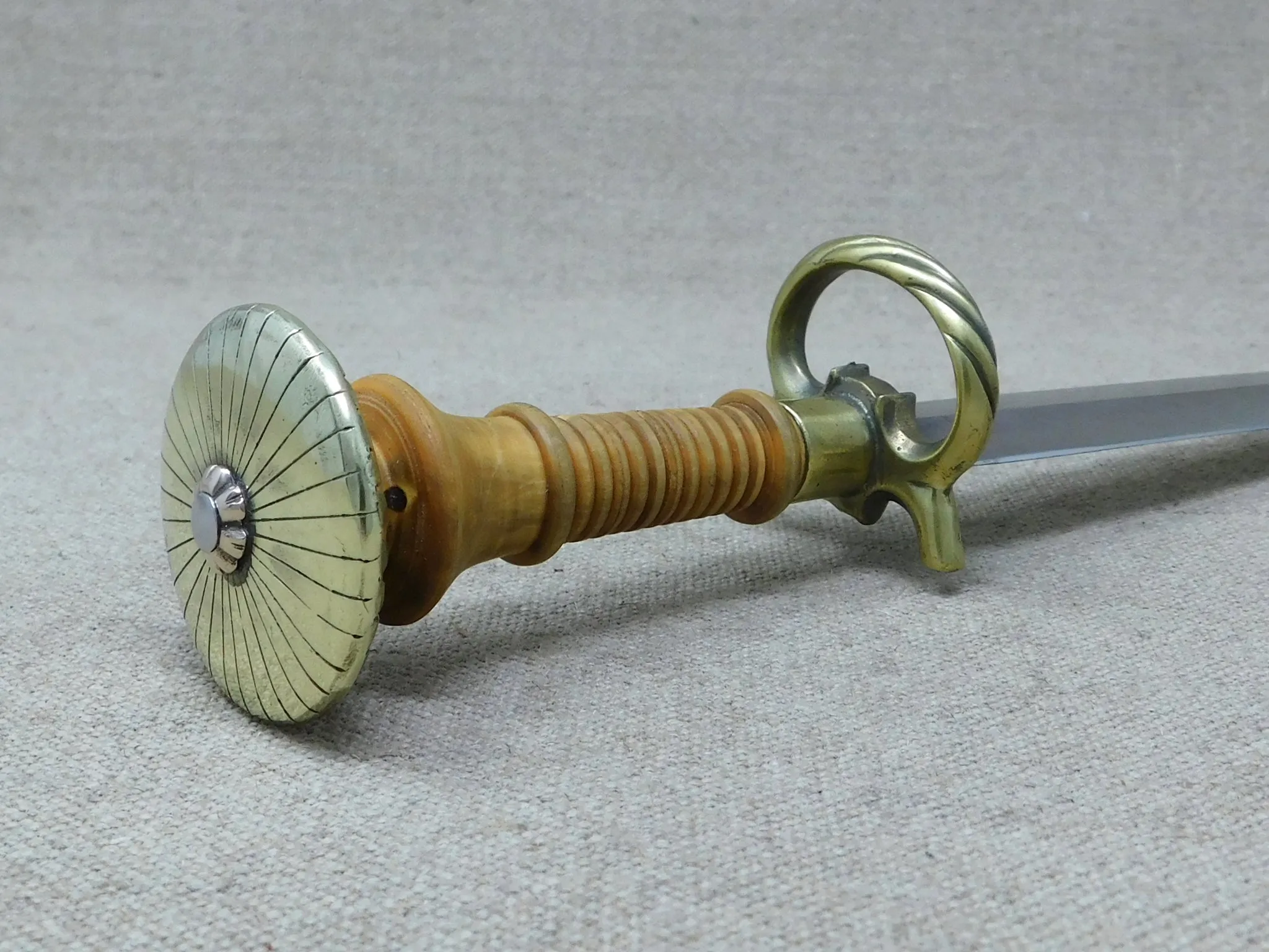 Half ring 'twist' Landsknecht dagger