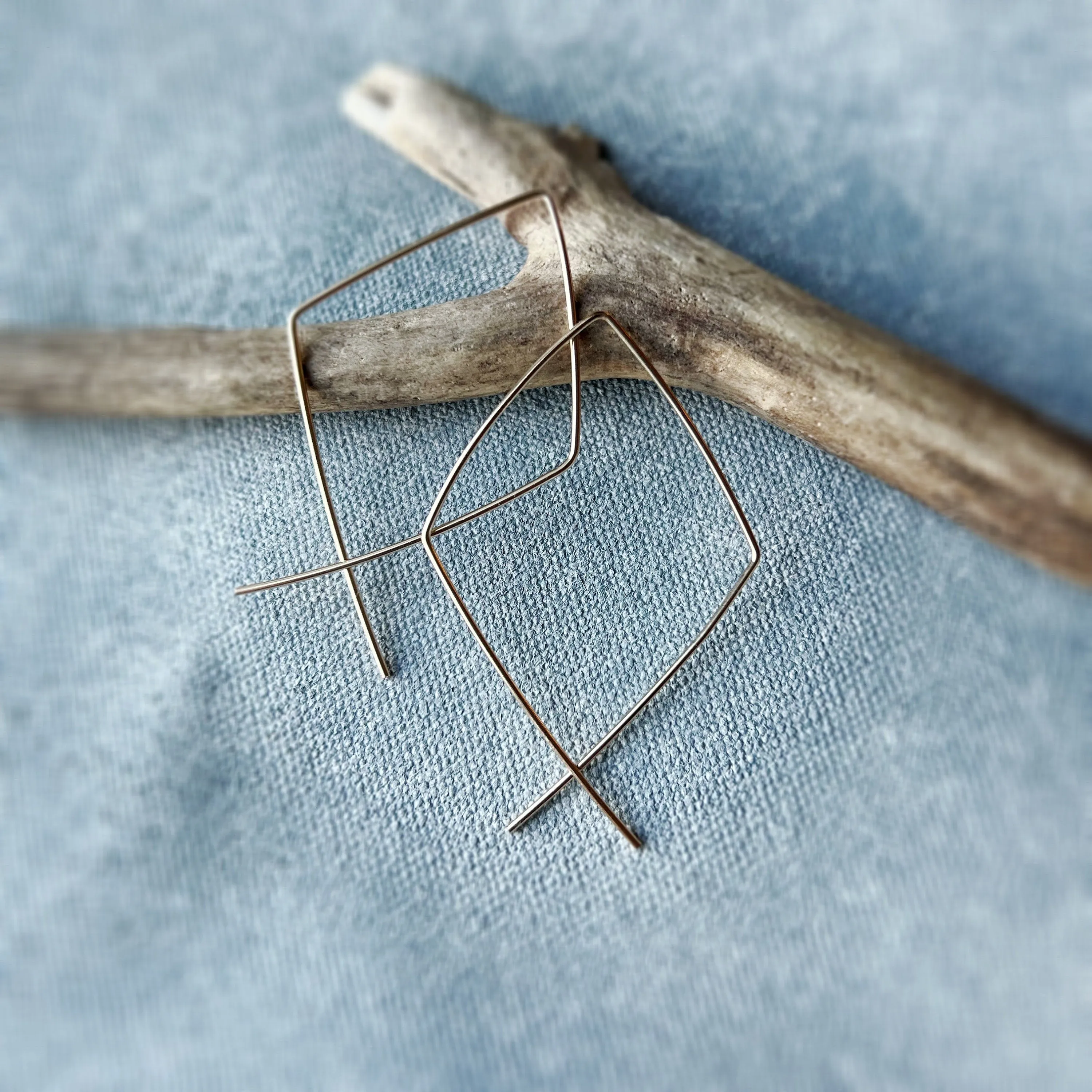 Lex Gold Hammered  Threader Earrings| Geometric Earrings| Slow Fashion| Ethical Jewelry| Minimalist Everyday Jewelry| Gift For Her