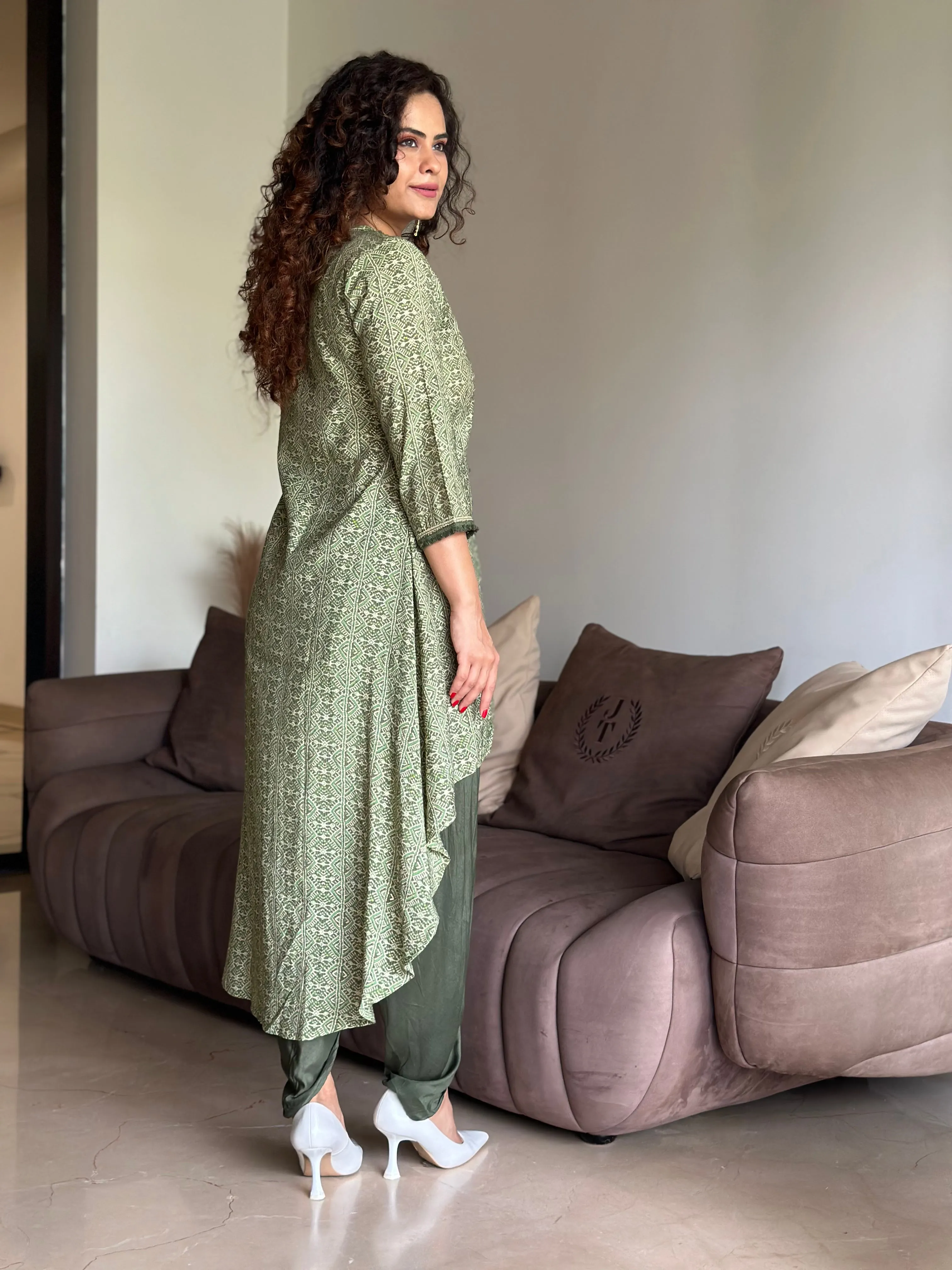 Posh Green Kurta And Tulip Pants